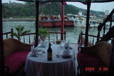 Romantic dinner Huong Hai Junk, Halong Bay